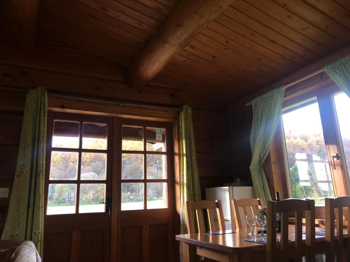 Log Home Village อัลเวอร์สตัน ภายนอก รูปภาพ