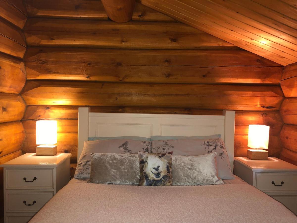 Log Home Village อัลเวอร์สตัน ภายนอก รูปภาพ