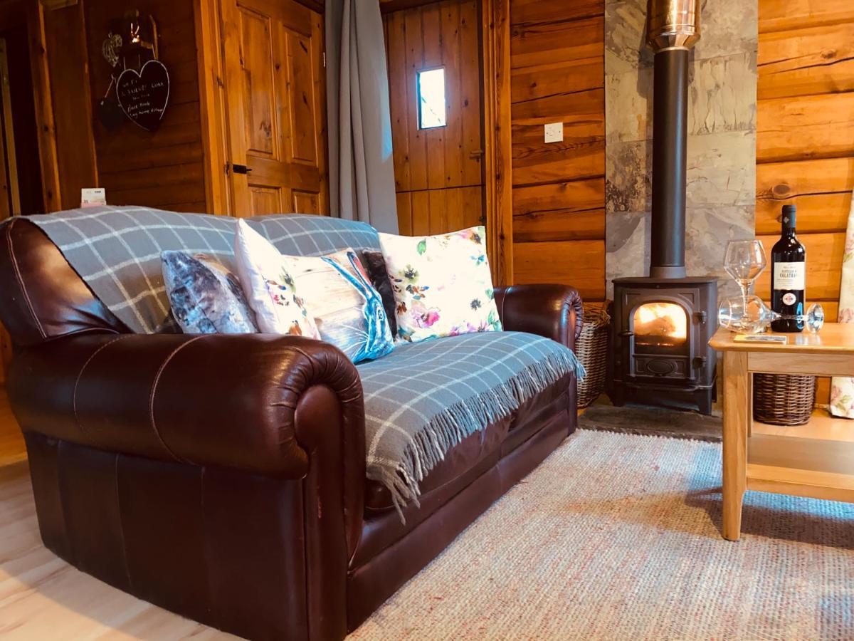 Log Home Village อัลเวอร์สตัน ภายนอก รูปภาพ